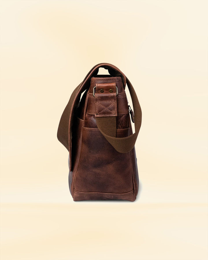 A classic and stylish leather satchel messenger bag, perfect for the American market