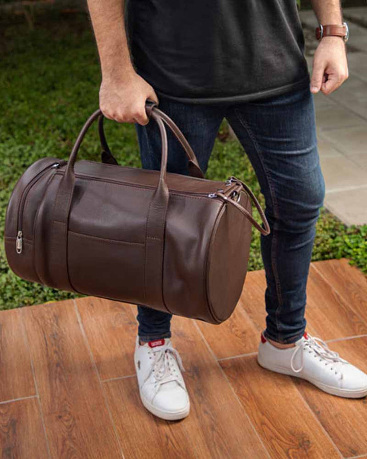 Fashionable travel bag for men in US