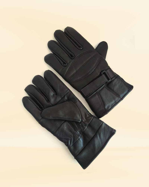 Stay Warm and Stylish with ArcticShield Black Sheepskin Gloves in USA market