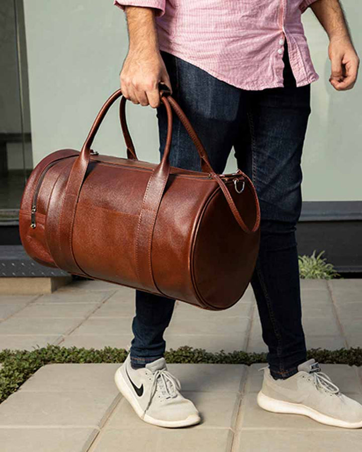 Brown leather travel bag for men in USA