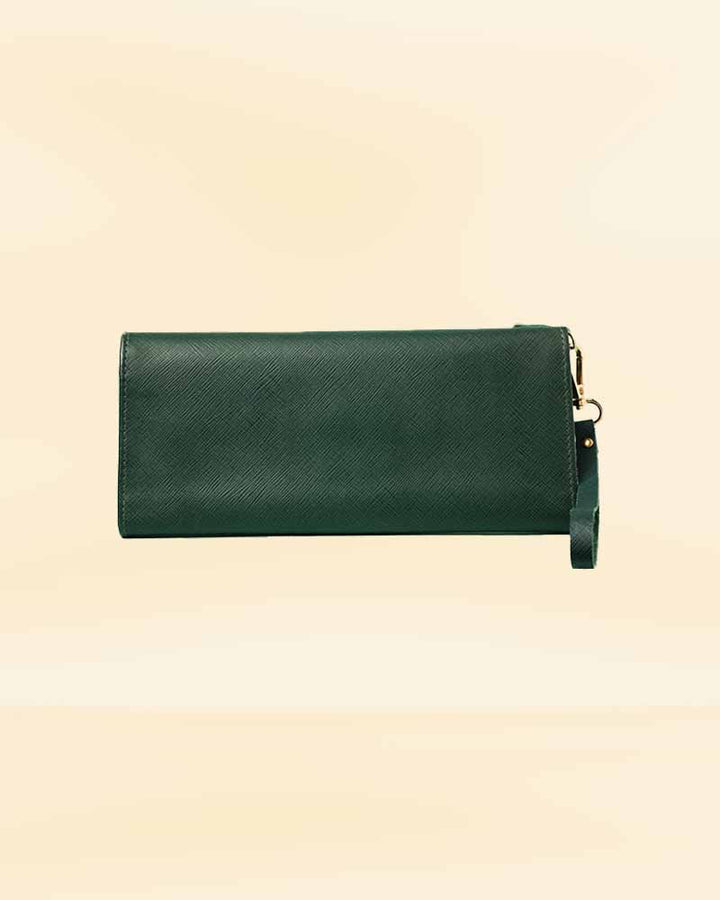Fashionable clutch for women in USA market