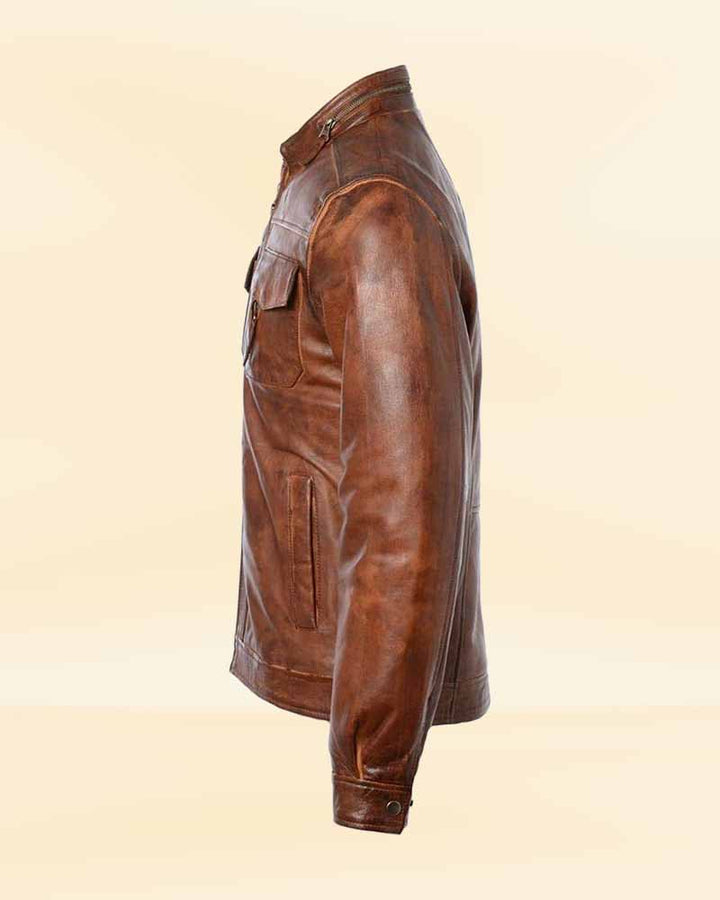 Elegant men's leather jacket in tan for a sleek look