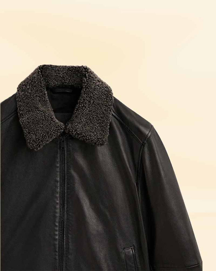 Classic leather jacket with faux fur collar for timeless style for the USA market