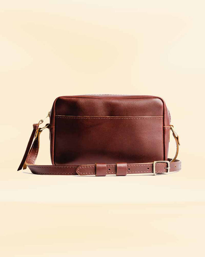 Our leather Toaster bag in a everyday setting, ideal for the American consumer looking for a unique and functional bag