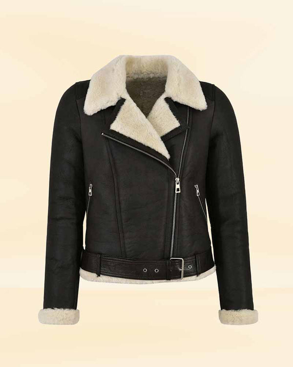 Fashionable and cozy shearling jacket for the winter season