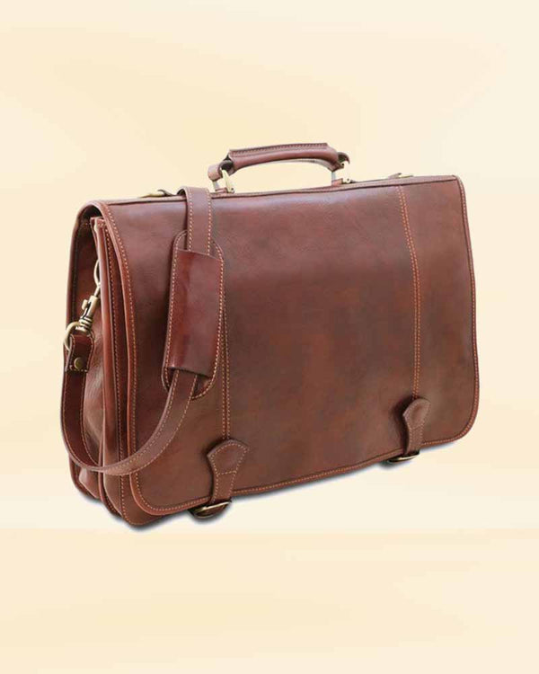 Stylish Palermo leather messenger bag for the modern professional