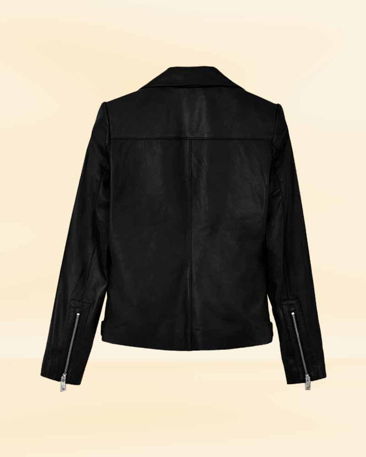 Jena Malone rocks the timeless black classic leather jacket in USA market
